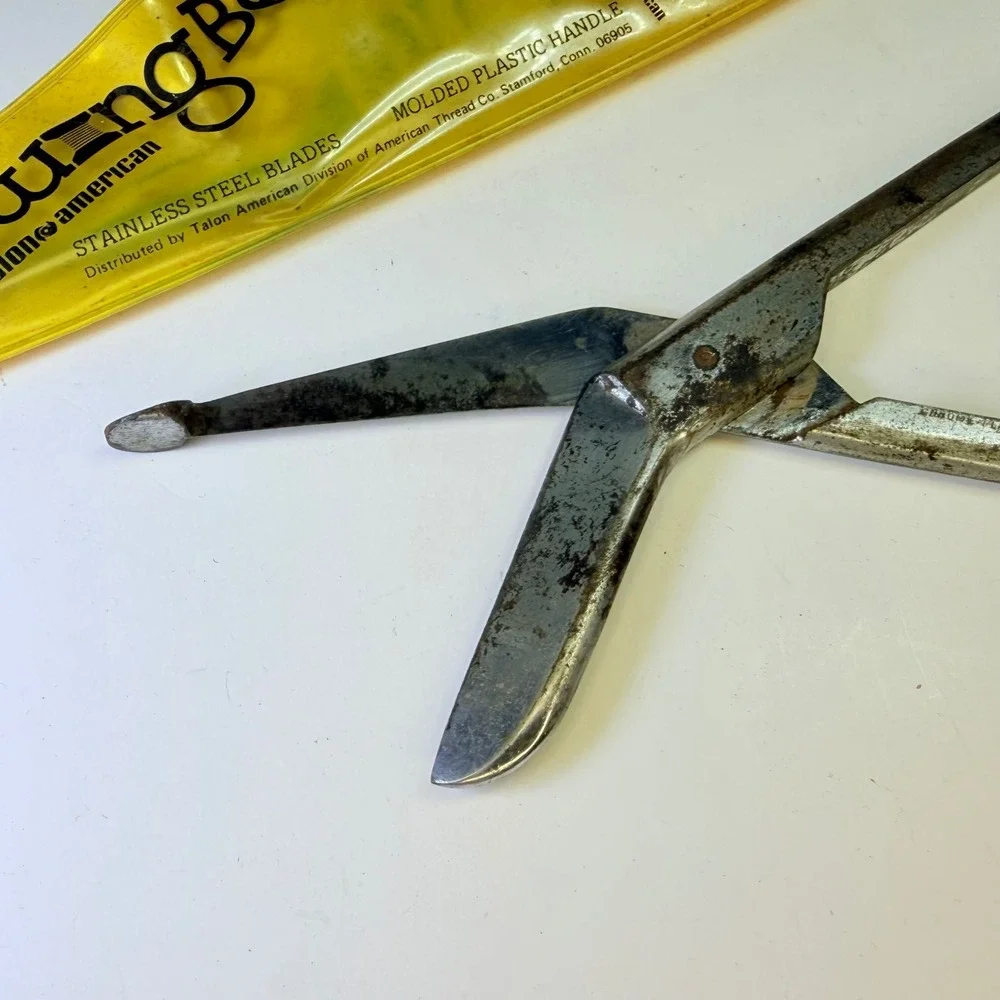 Vintage Sewing Bee Talon American 8.5 Inch Lightweight Shears Scissors Pouch